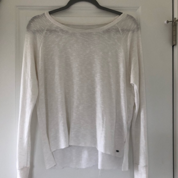 Two identical cut long sleeves - Picture 2 of 6